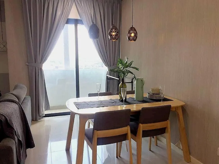 Jb City Center Suasana Deluxe Suite Byhs Johor Bahru 0*,